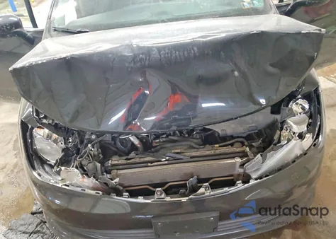 2020 Chrysler Voyager Lxi из США, поврежденный, VIN 2C4RC1DG4LR197499